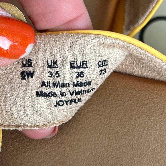 Soul Naturalizer Women’s 6 Joyful Amberglow Yellow Floral Slip-On Sandals NEW - Picture 8 of 9